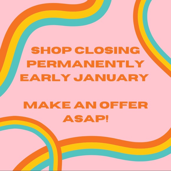 MAKE AN OFFER ASAP ✈️🌎 - Picture 1 of 1